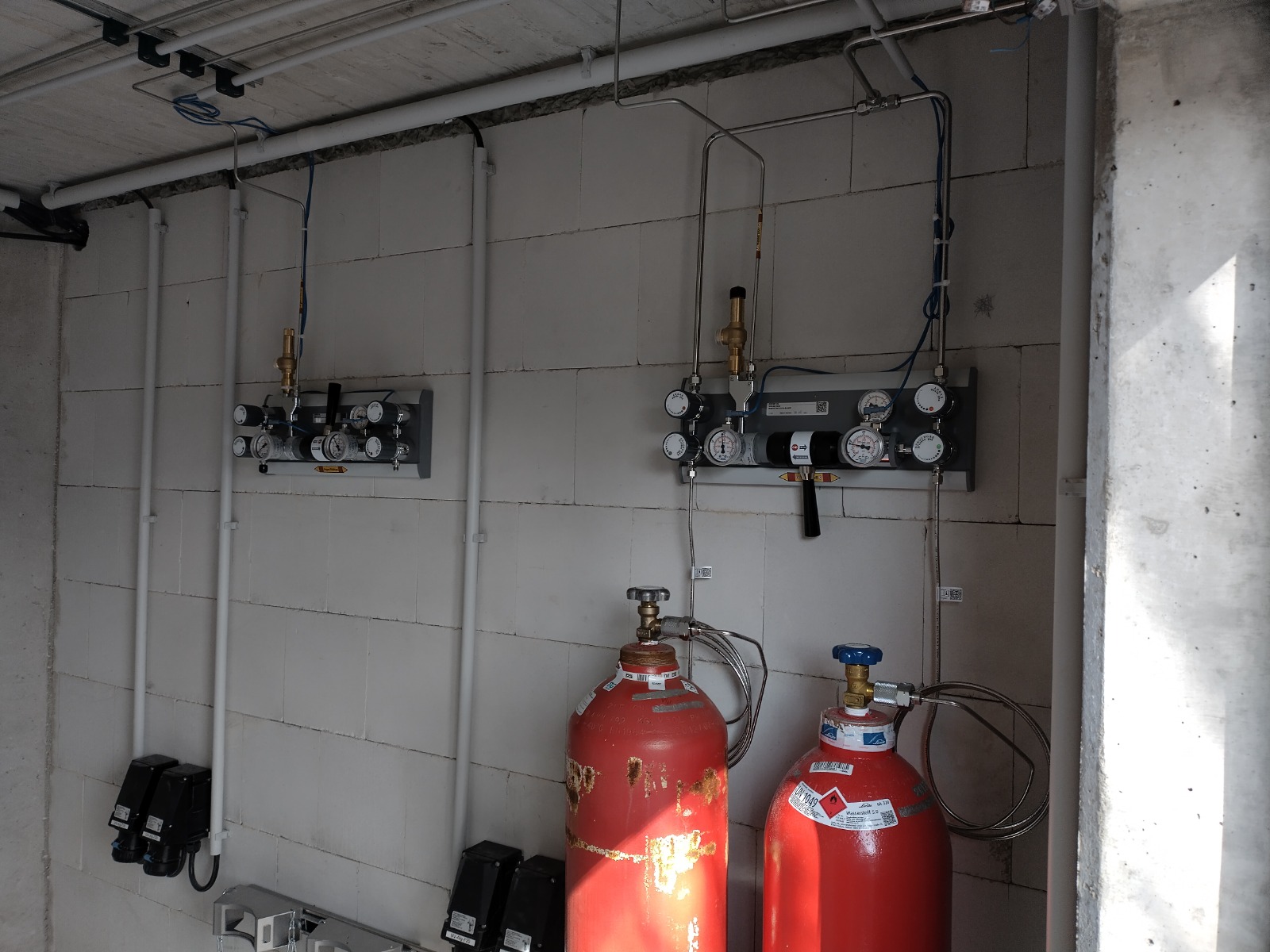 Gasflaschen und Druckminderer